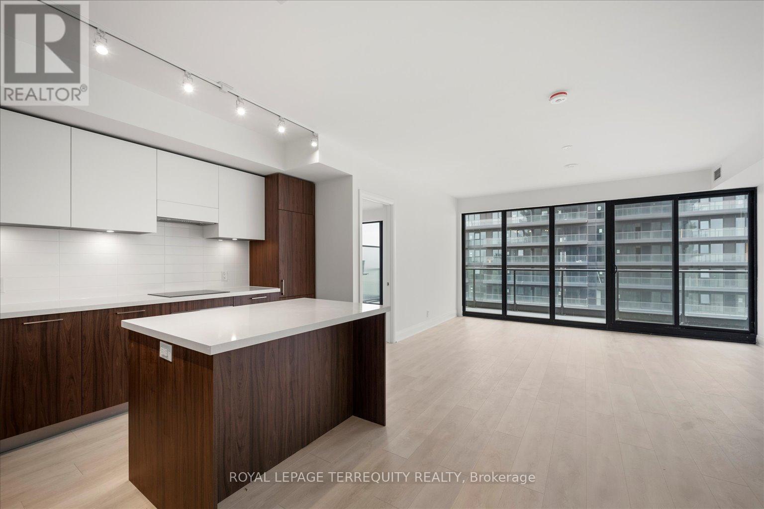 1406 - 33 Frederick Todd Way, Toronto, Ontario  M4G 0C9 - Photo 7 - C12449934
