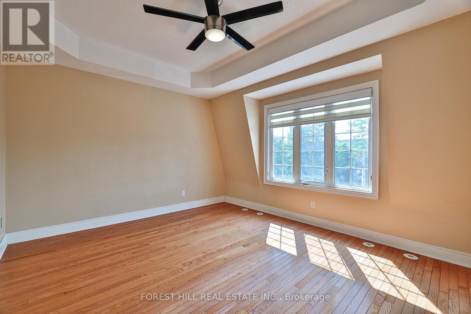 1376 Eglinton Avenue W, Toronto, Ontario  M6C 2E4 - Photo 12 - C12449948