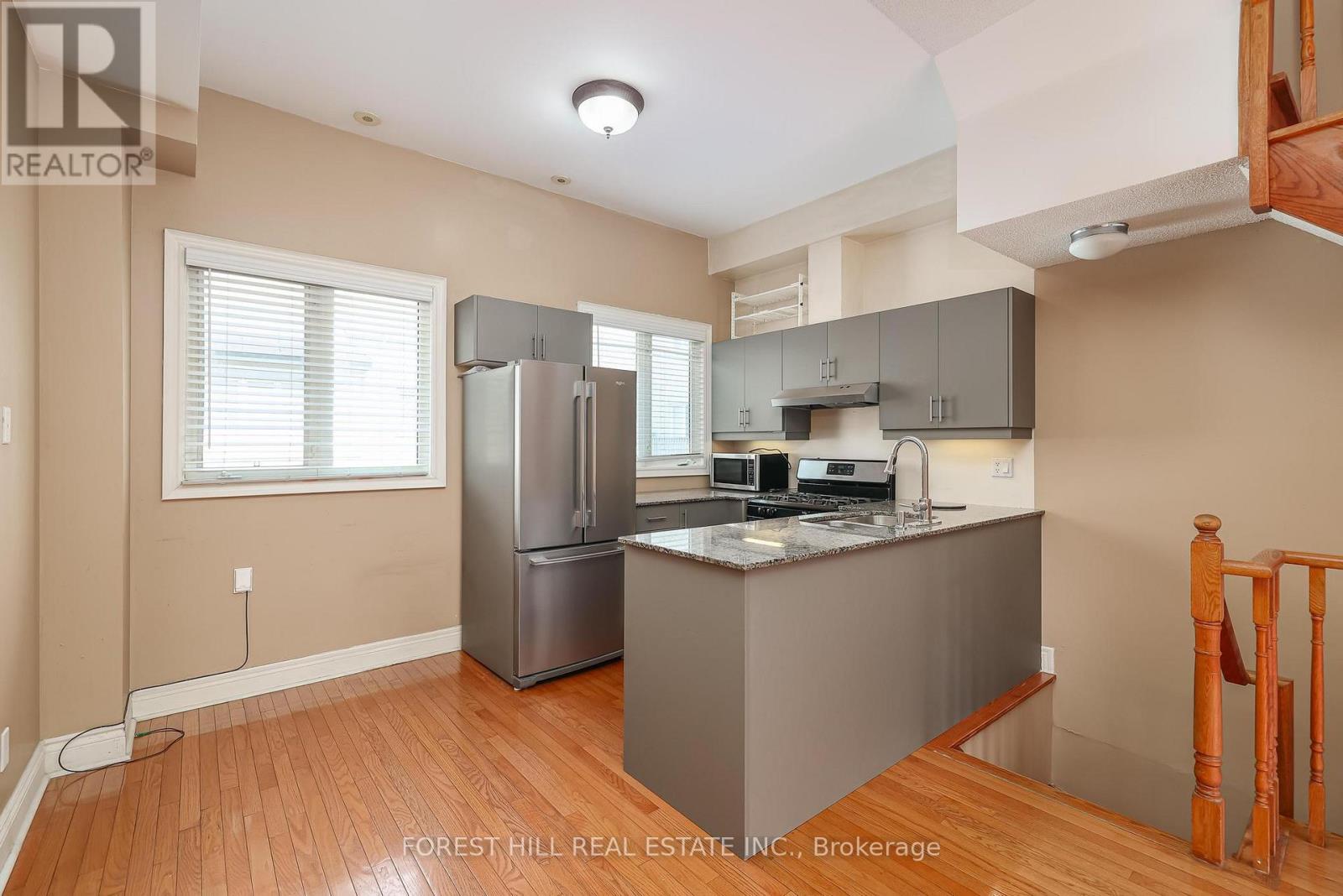 1376 Eglinton Avenue W, Toronto, Ontario  M6C 2E4 - Photo 5 - C12449948