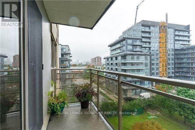 706 - 19 Barberry Place, Toronto, Ontario  M2K 3E3 - Photo 2 - C12449970