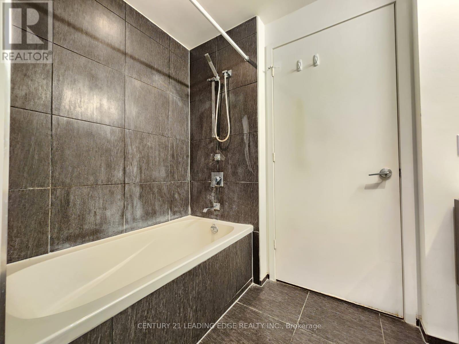1608 - 101 Charles Street E, Toronto, Ontario  M4Y 0A9 - Photo 13 - C12449976