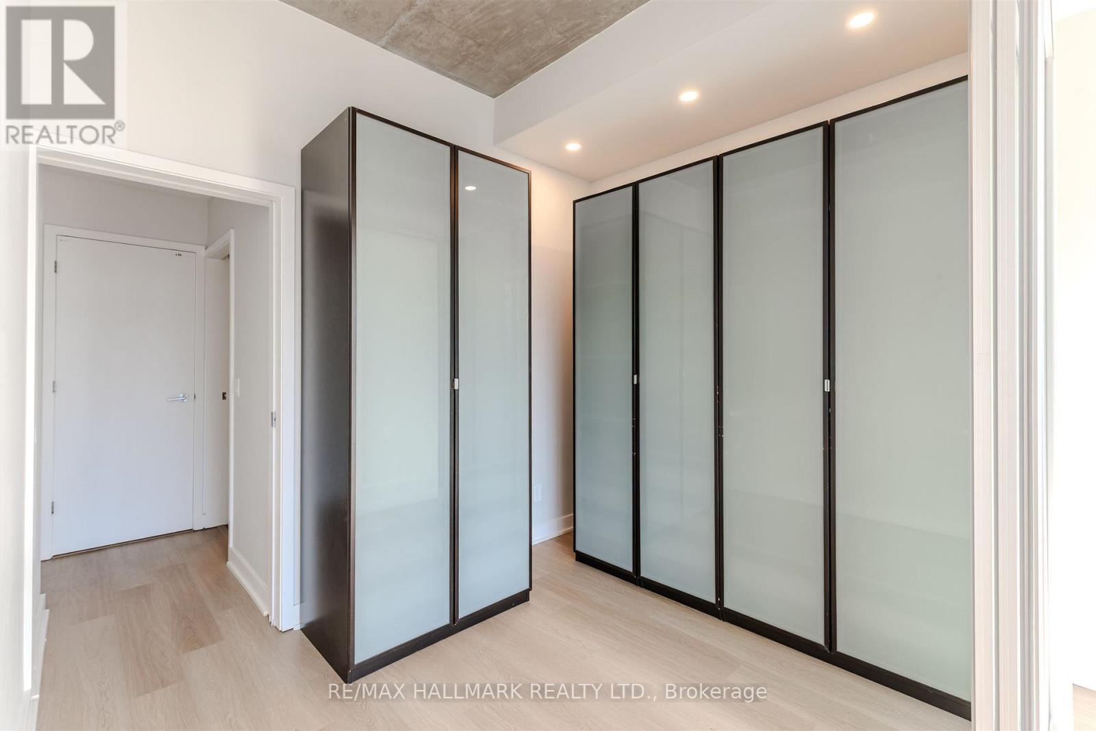 910 - 60 Bathurst Street, Toronto, Ontario  M5V 2P4 - Photo 22 - C12449985