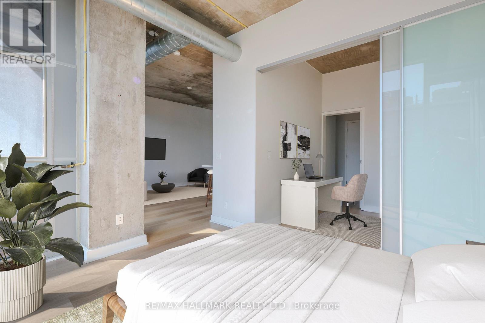 910 - 60 Bathurst Street, Toronto, Ontario  M5V 2P4 - Photo 8 - C12449985
