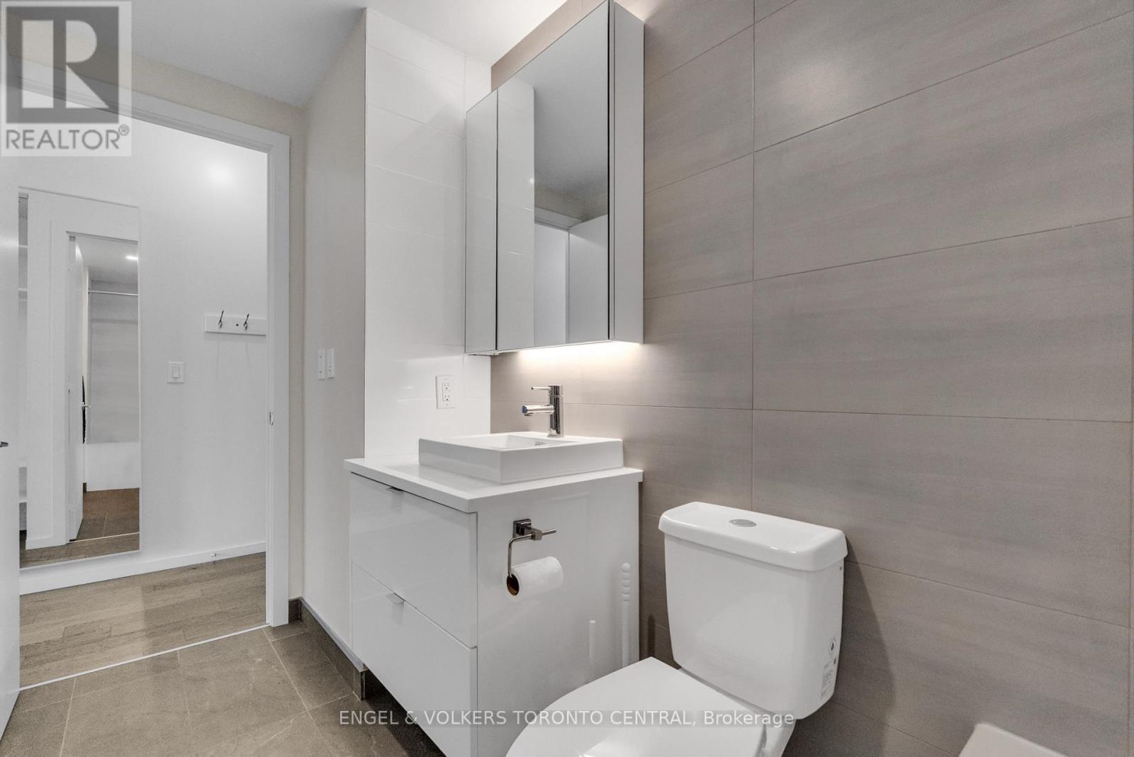 310 - 21 Lawren Harris Square, Toronto, Ontario  M5A 0T4 - Photo 15 - C12450006