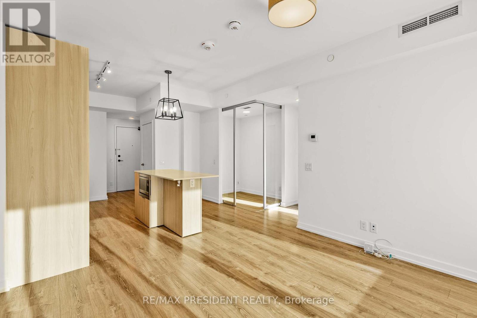 2401 - 20 Tubman Avenue, Toronto, Ontario  M5A 0M8 - Photo 8 - C12450022
