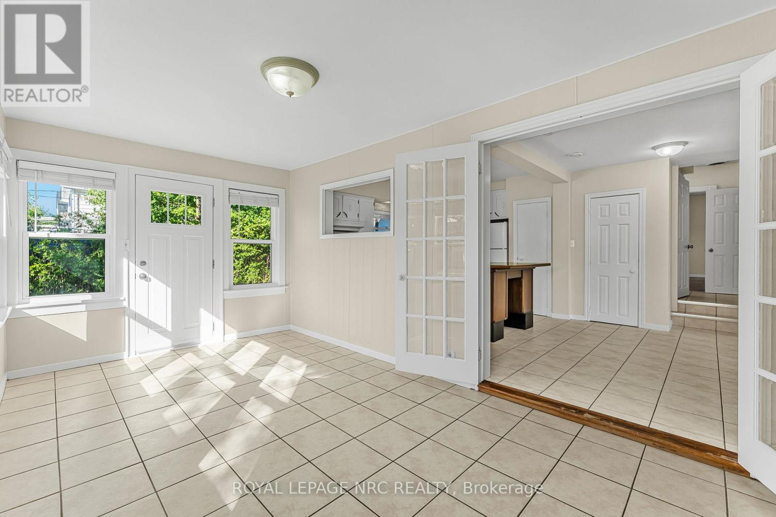 204 Gilmore Road, Fort Erie, Ontario  L2A 2M3 - Photo 22 - X12450049