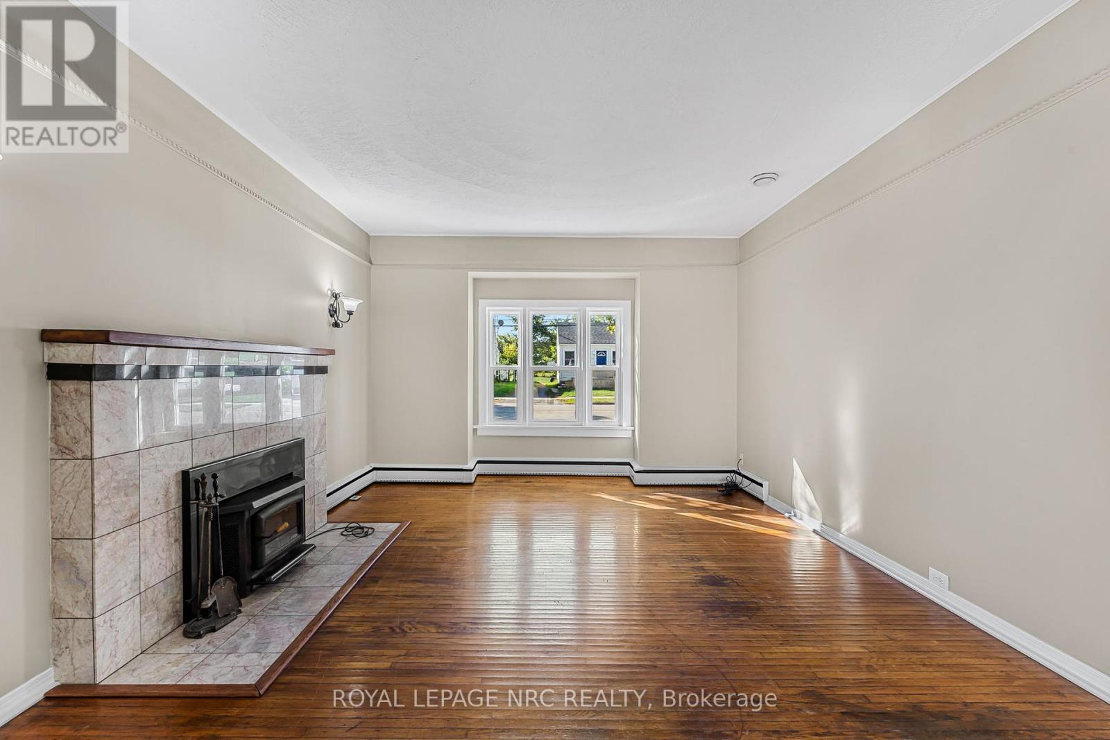 204 Gilmore Road, Fort Erie, Ontario  L2A 2M3 - Photo 28 - X12450049