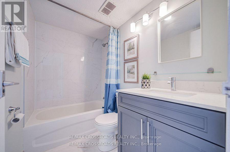 1202 - 5 Massey Square, Toronto, Ontario  M4C 5L6 - Photo 23 - E12449930