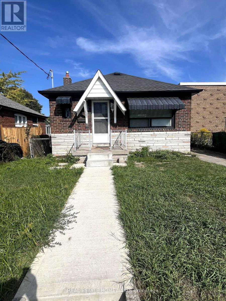 322 Cosburn Avenue, Toronto, Ontario  M4J 2M9 - Photo 4 - E12450024