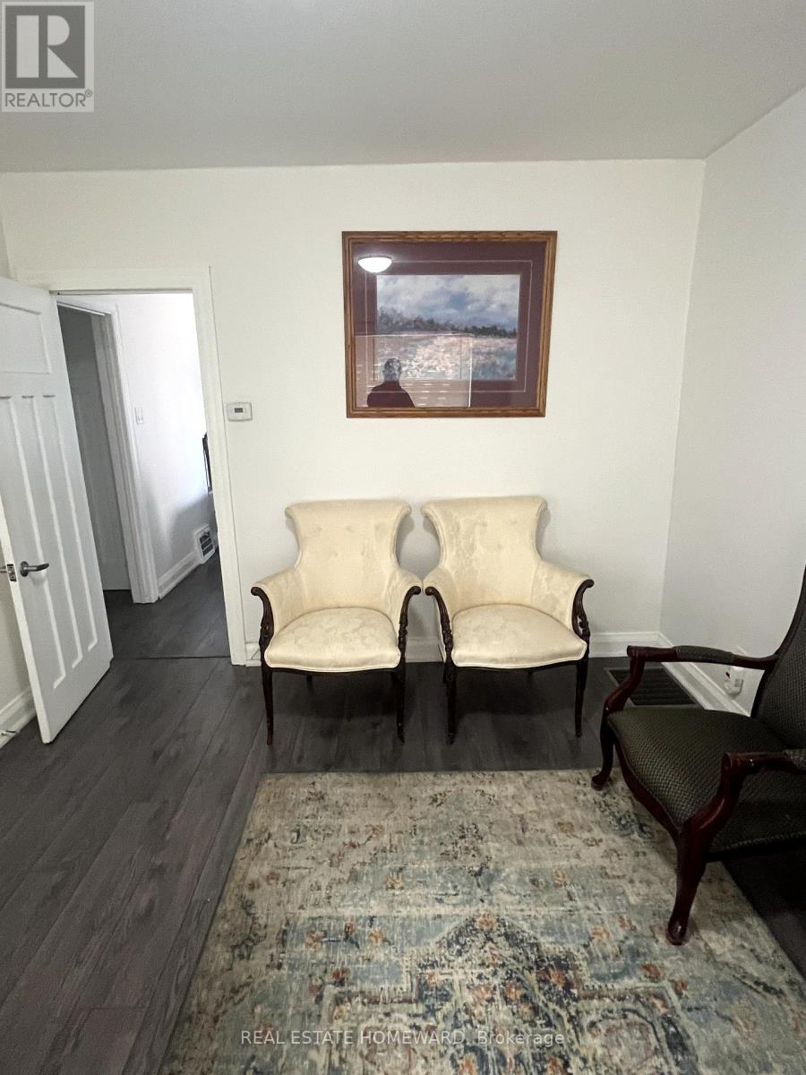 322 Cosburn Avenue, Toronto, Ontario  M4J 2M9 - Photo 9 - E12450024