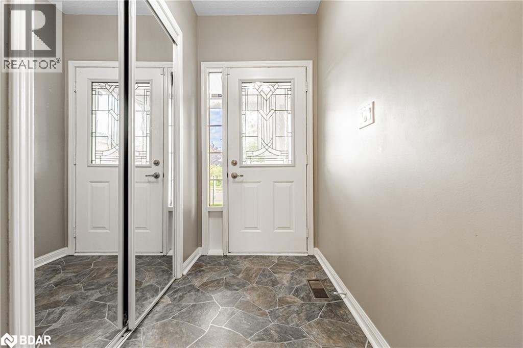 402 Baverstock Crescent, Milton, Ontario  L9T 5L1 - Photo 2 - 40776671