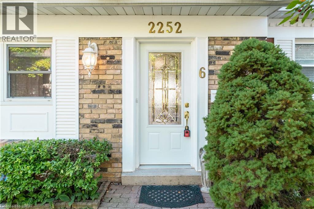 2252 Upper Middle Road Unit# 6, Burlington, Ontario  L7P 2Z9 - Photo 4 - 40777248
