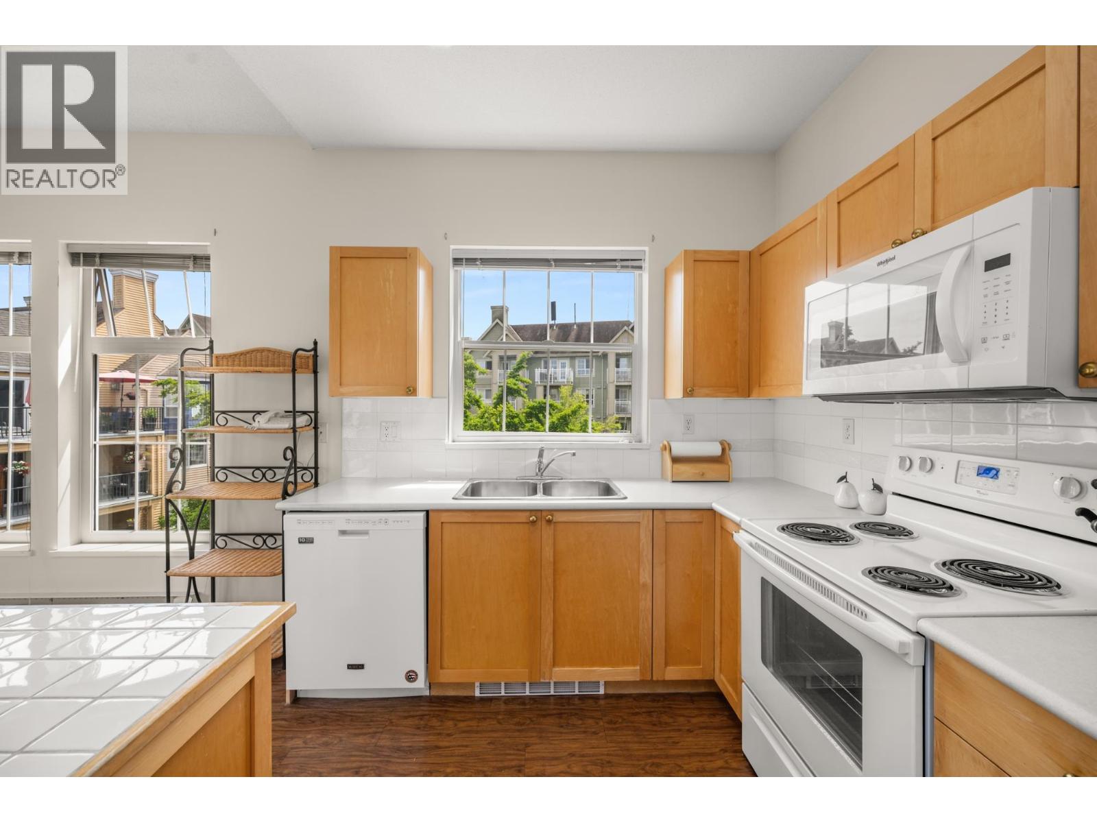 301 5555 13a Avenue, Tsawwassen, British Columbia  V4M 2E7 - Photo 13 - R3056163