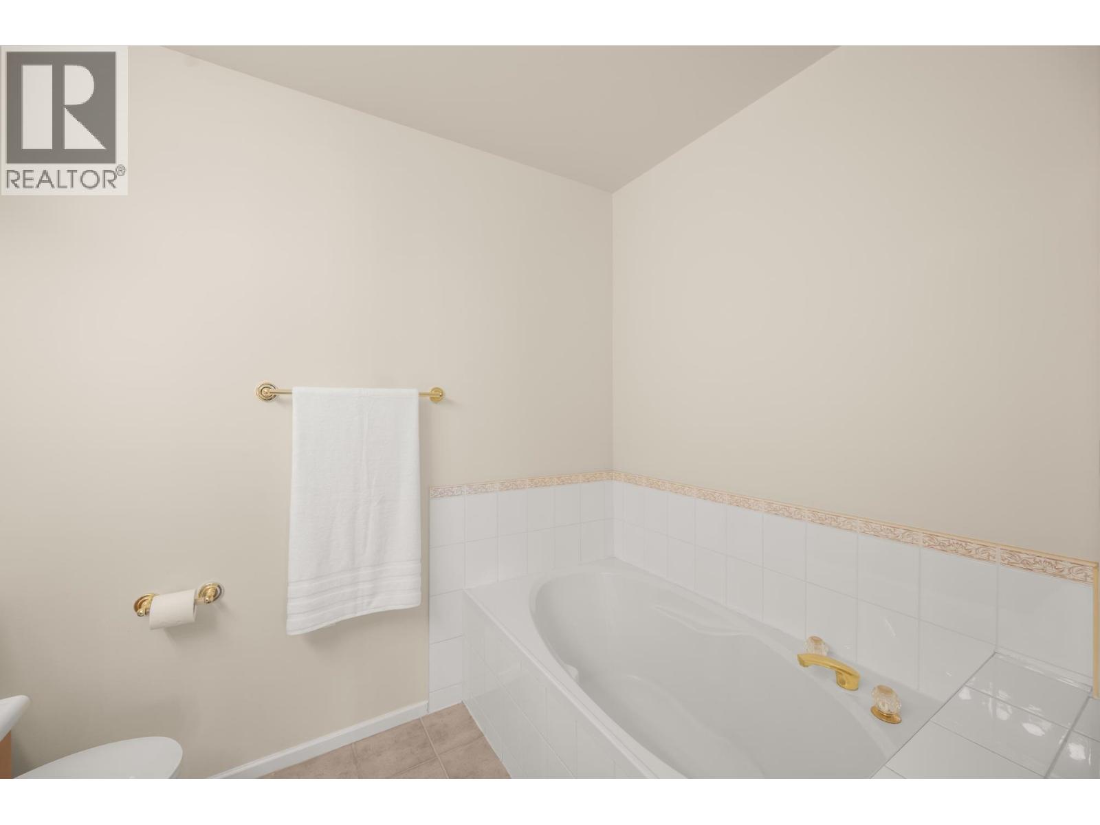 301 5555 13a Avenue, Tsawwassen, British Columbia  V4M 2E7 - Photo 24 - R3056163