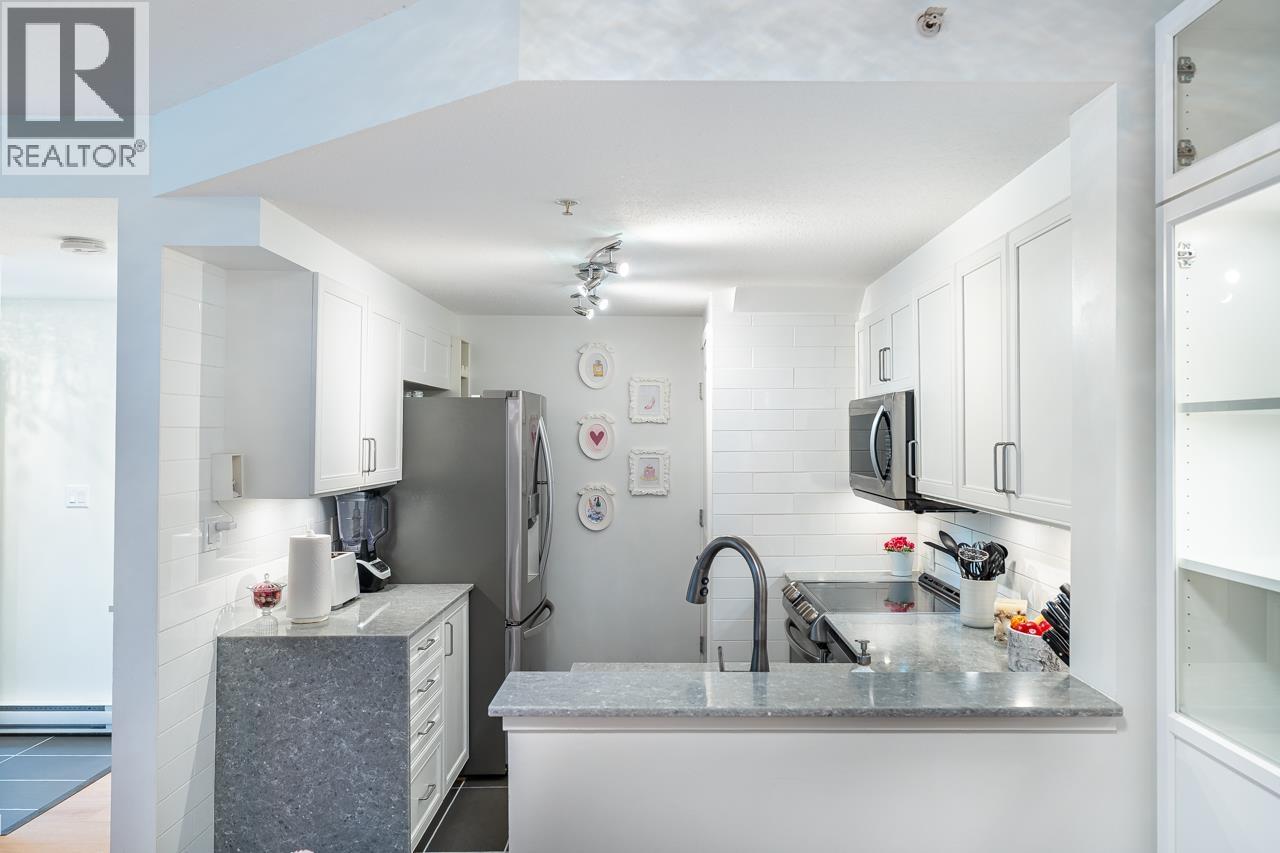 Th1 1889 Rosser Avenue, Burnaby, British Columbia  V5C 6R4 - Photo 11 - R3056188