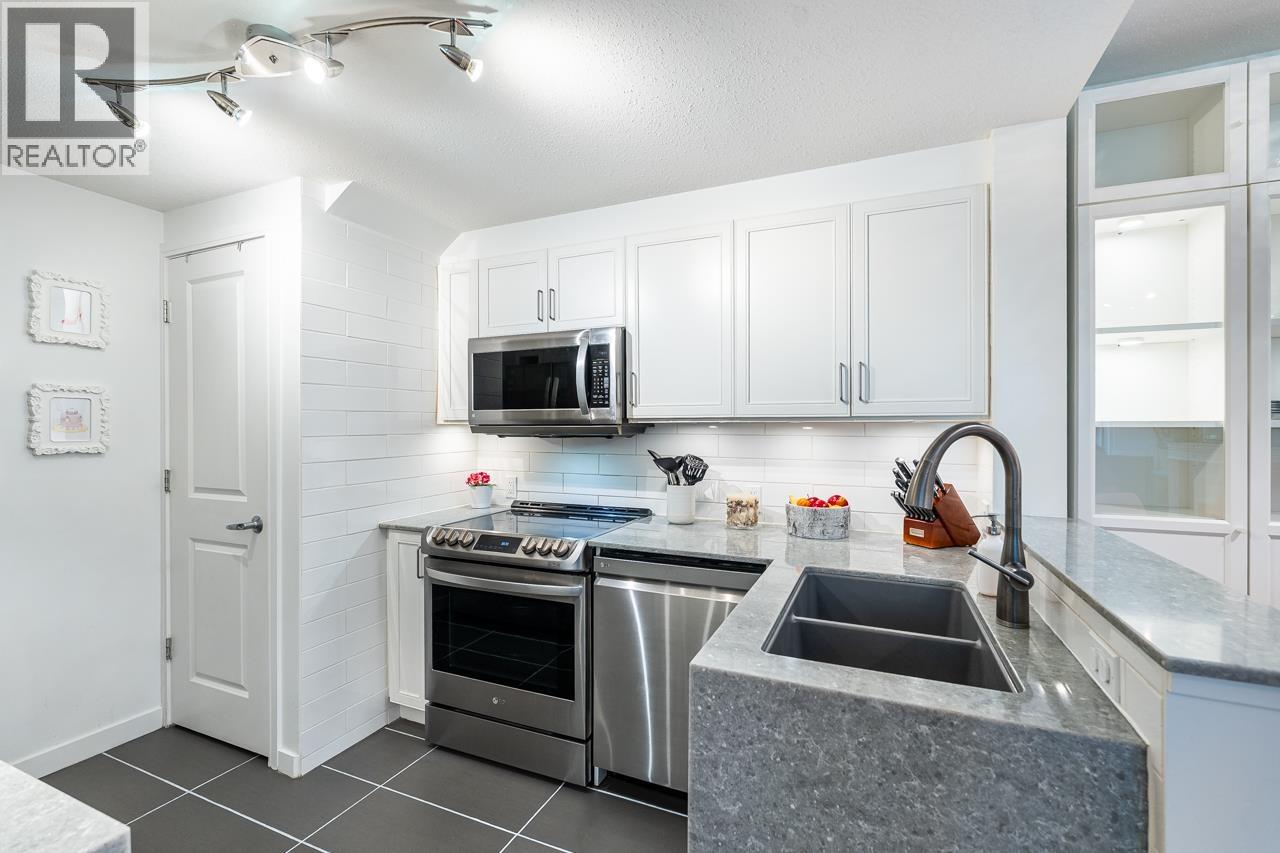 Th1 1889 Rosser Avenue, Burnaby, British Columbia  V5C 6R4 - Photo 12 - R3056188