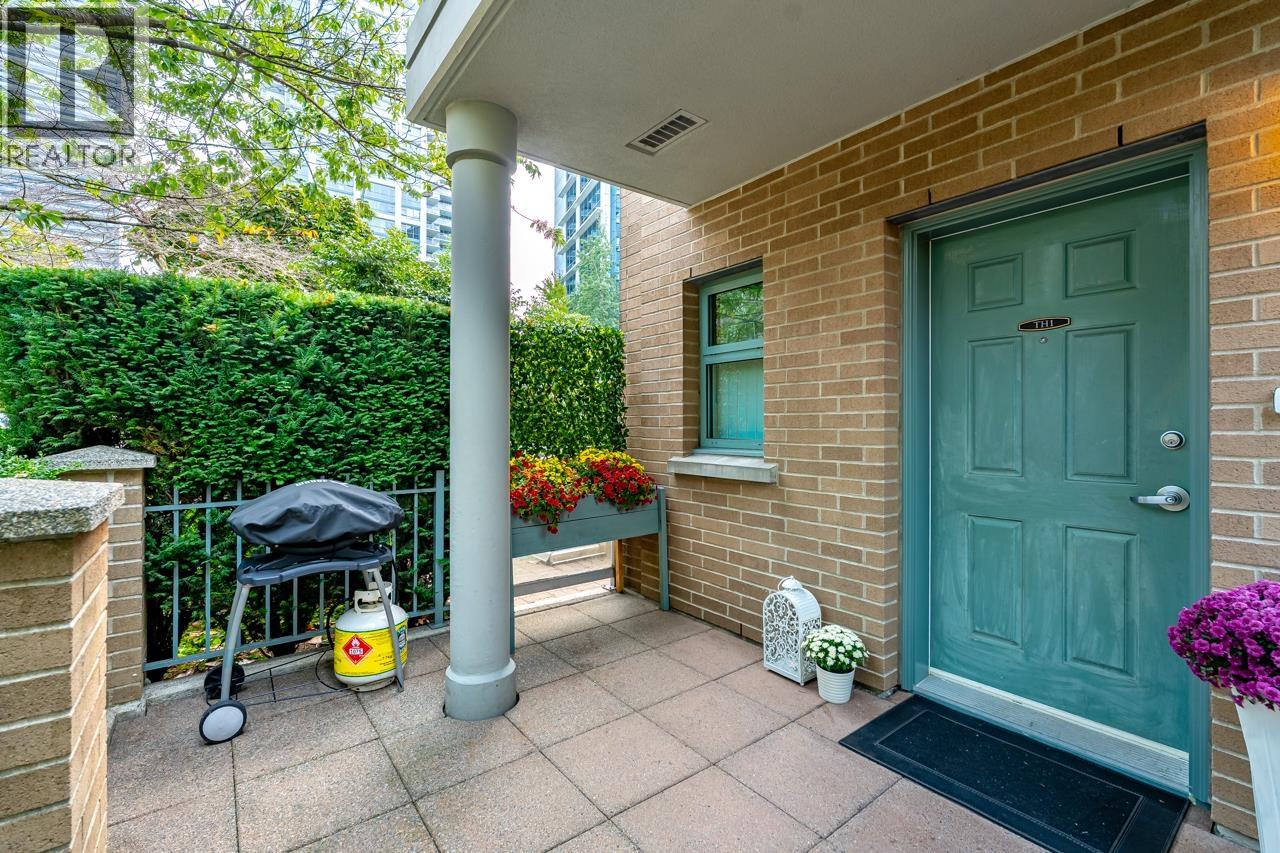 Th1 1889 Rosser Avenue, Burnaby, British Columbia  V5C 6R4 - Photo 27 - R3056188