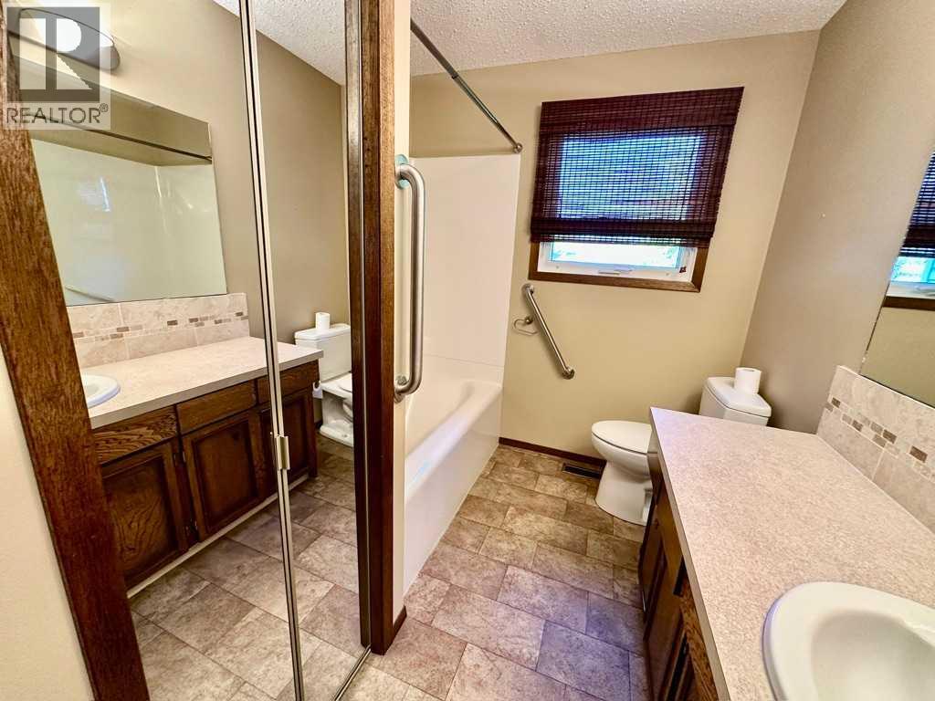 2206 41 Street S, Lethbridge, Alberta  T1K 4Y7 - Photo 12 - A2260770
