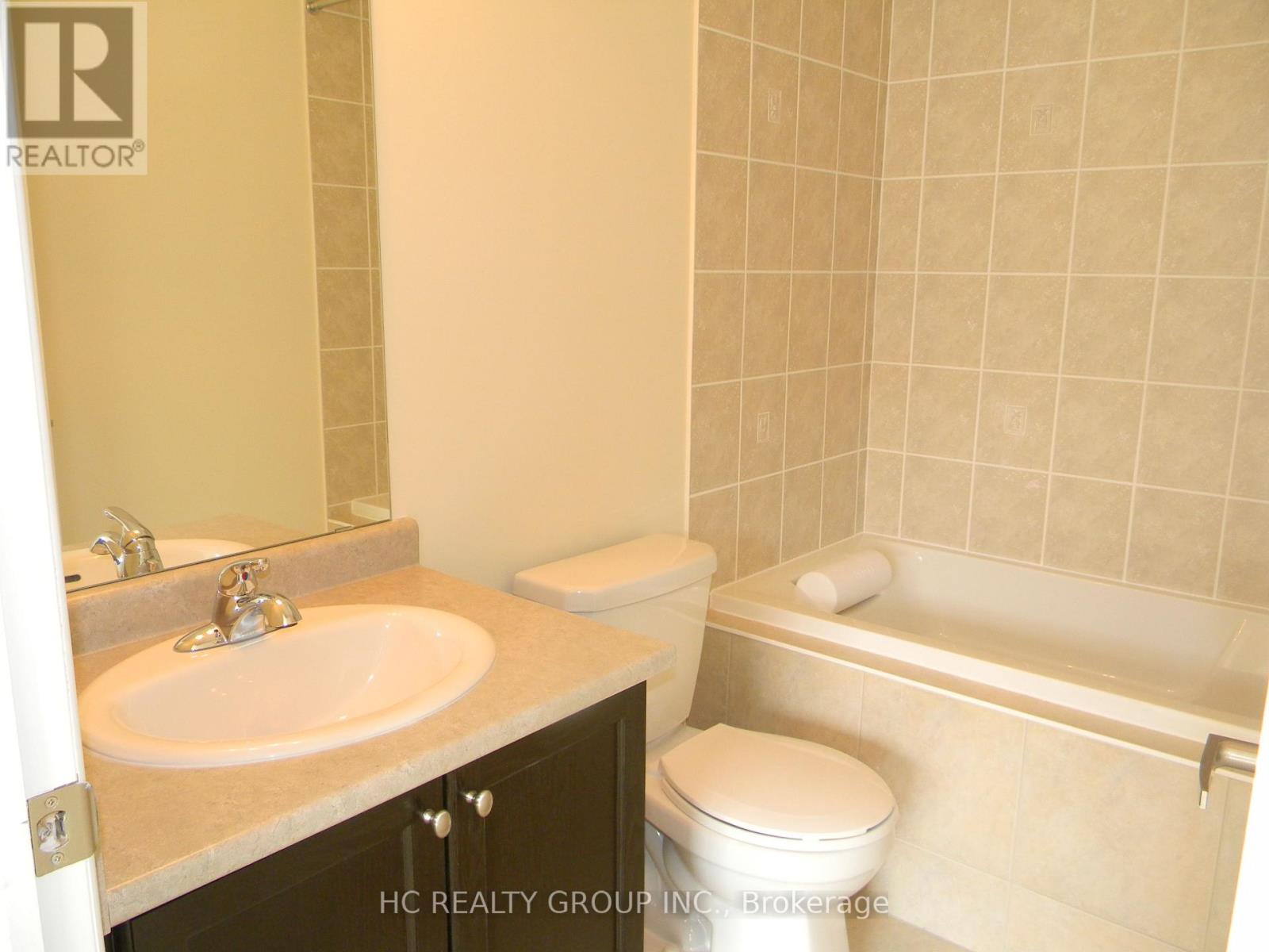 Major Mackenzie Dr E - 5259 Major Mackenzie Drive E, Markham, Ontario  L6C 0N3 - Photo 11 - N12449925