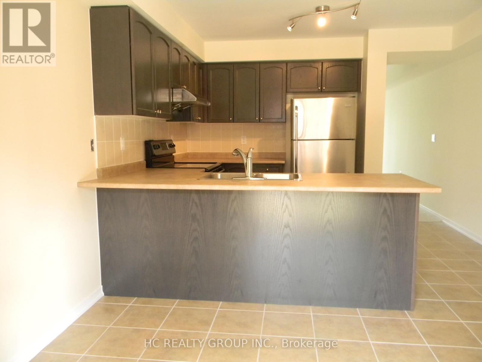 Major Mackenzie Dr E - 5259 Major Mackenzie Drive E, Markham, Ontario  L6C 0N3 - Photo 5 - N12449925