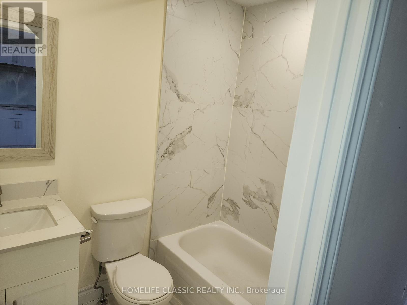 4 - 5 Main Street S, Uxbridge, Ontario  L9P 1P7 - Photo 2 - N12449958