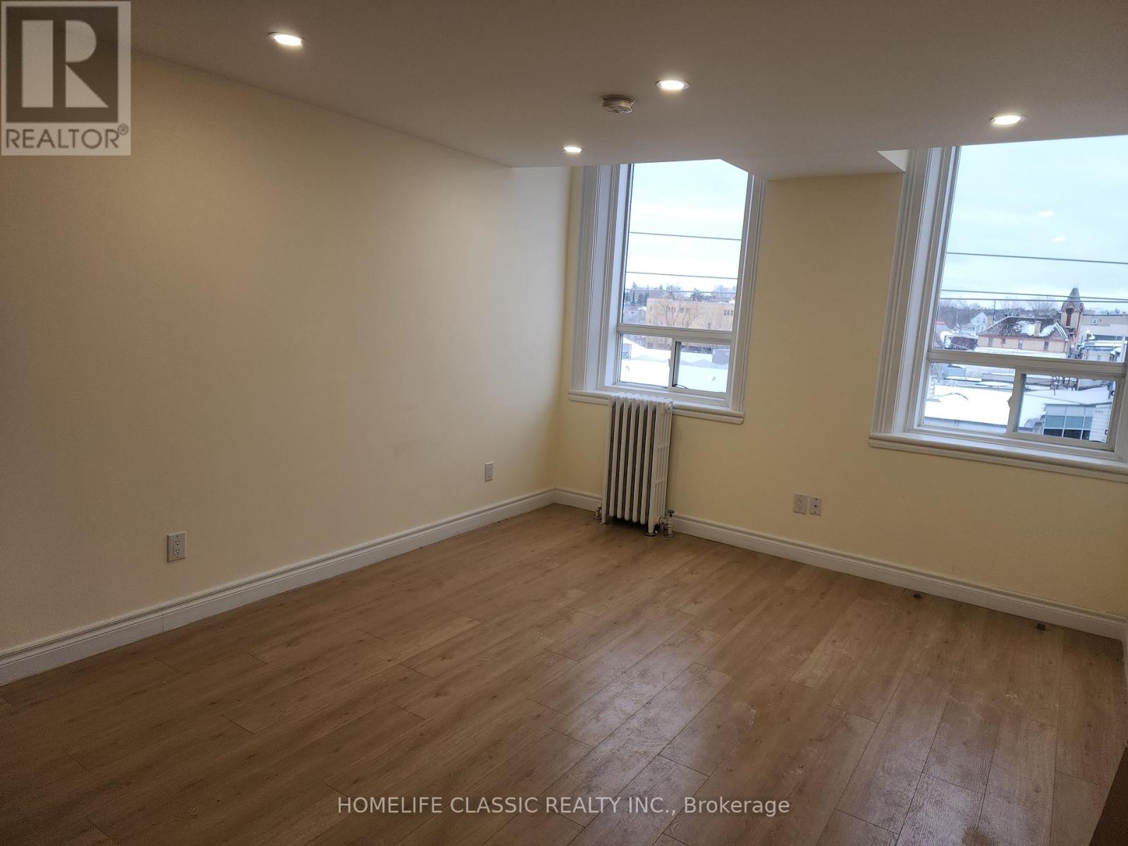4 - 5 Main Street S, Uxbridge, Ontario  L9P 1P7 - Photo 5 - N12449958