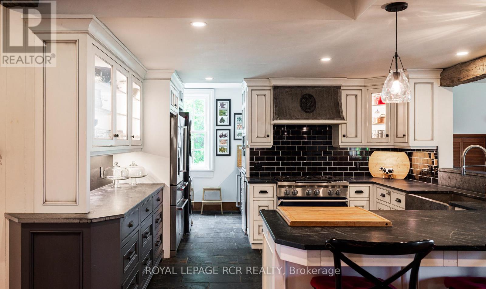 3935 3rd Line, Bradford West Gwillimbury, Ontario  L0G 1W0 - Photo 12 - N12450007