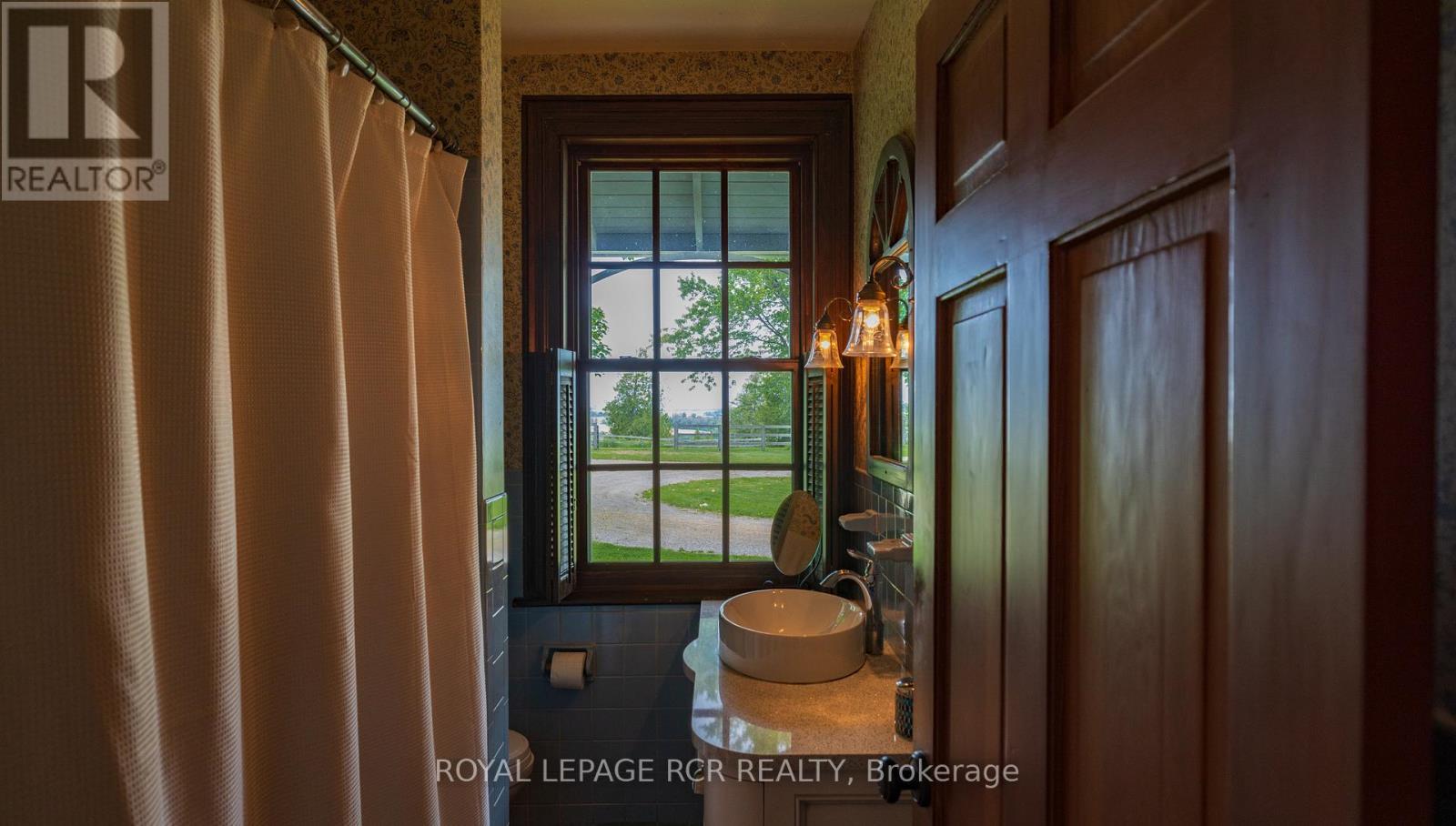 3935 3rd Line, Bradford West Gwillimbury, Ontario  L0G 1W0 - Photo 20 - N12450007