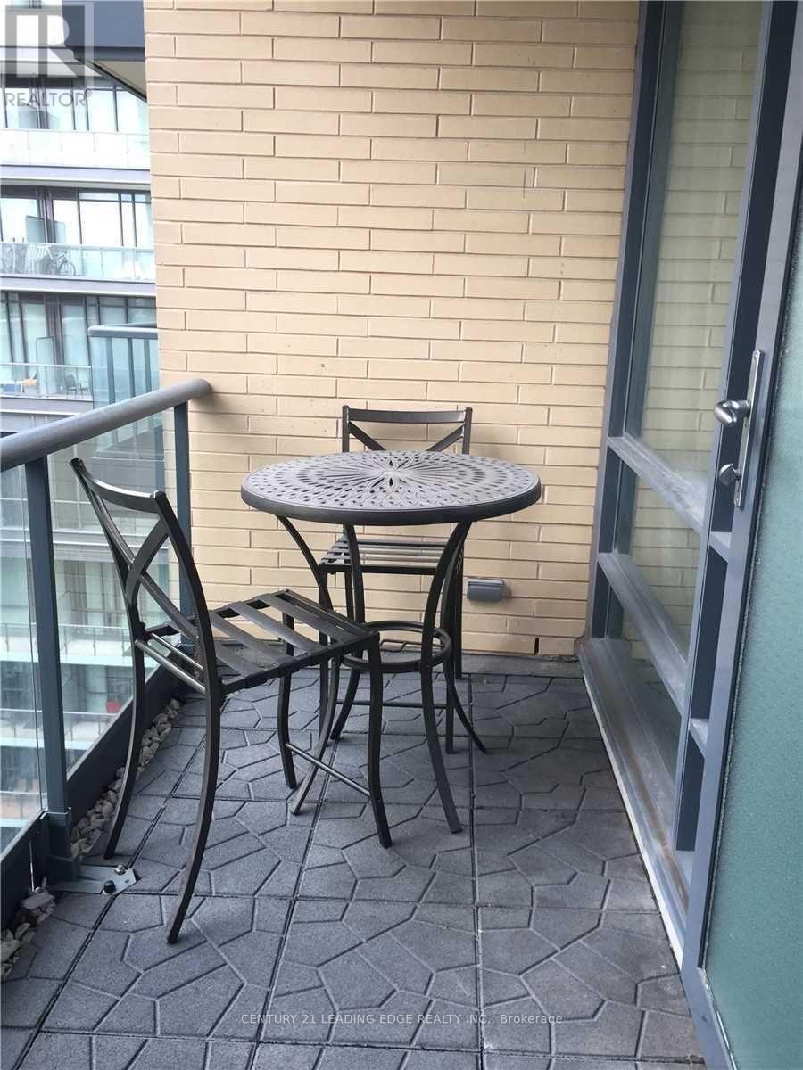 1018 - 438 King Street W, Toronto, Ontario  M5V 3T9 - Photo 15 - C12434226