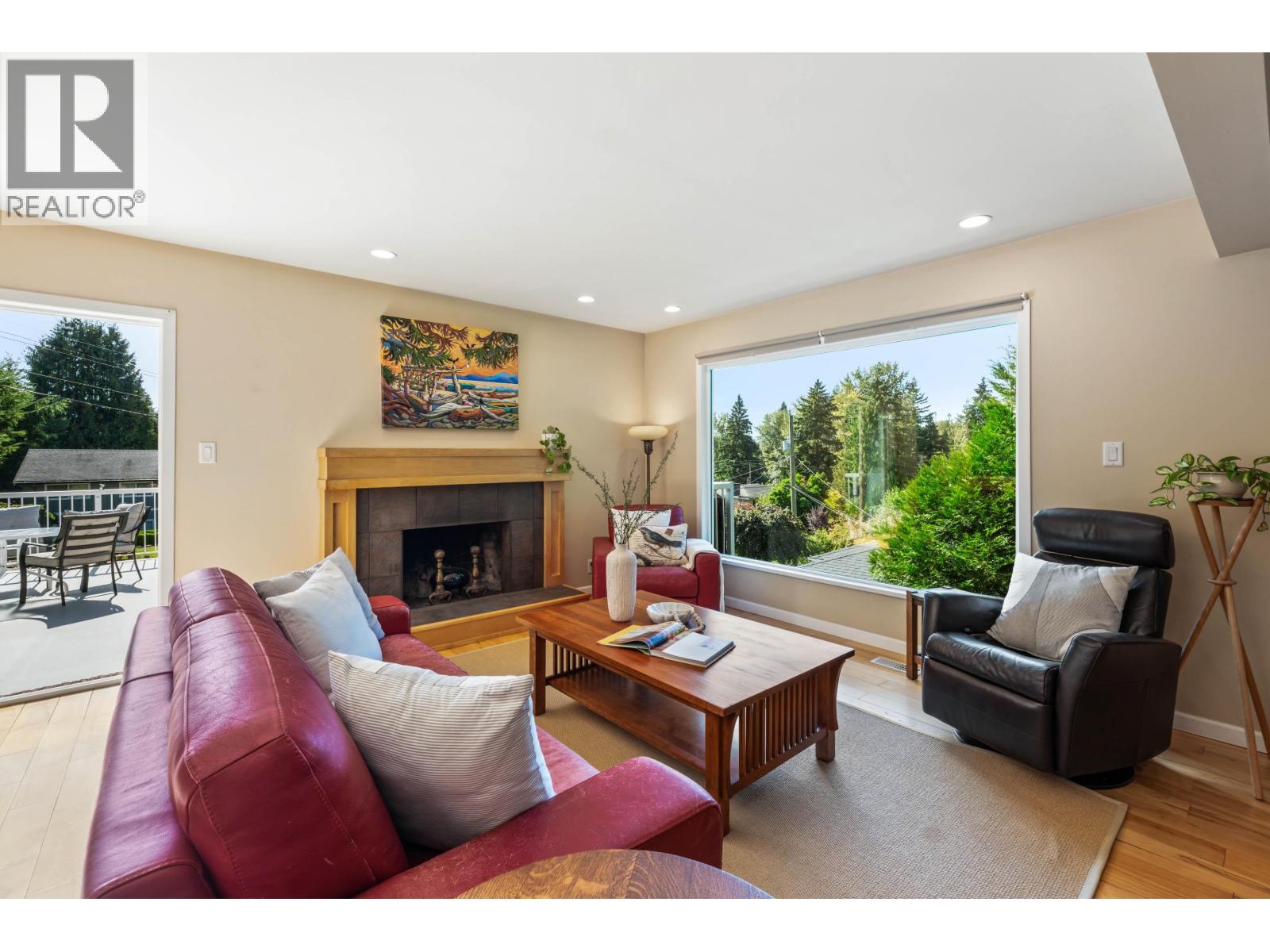 935 Stardale Avenue, Coquitlam, British Columbia  V3J 4W1 - Photo 2 - R3056184