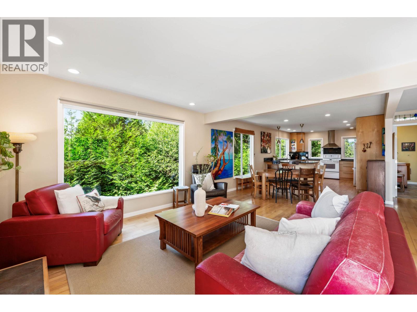 935 Stardale Avenue, Coquitlam, British Columbia  V3J 4W1 - Photo 4 - R3056184