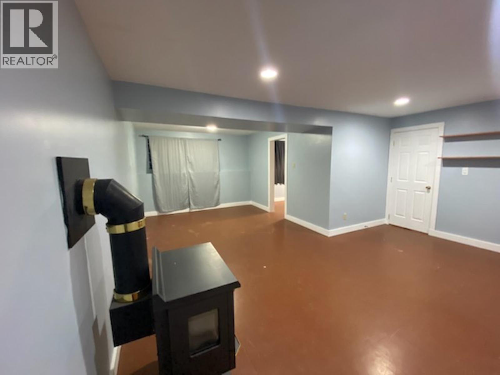 38159 Hemlock Avenue, Squamish, British Columbia  V8B 0X6 - Photo 12 - R3056199
