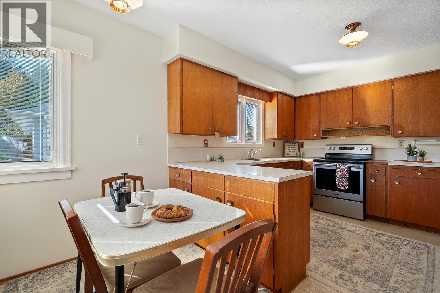 4664 W 13th Avenue, Vancouver, British Columbia  V6R 2V7 - Photo 12 - R3056211