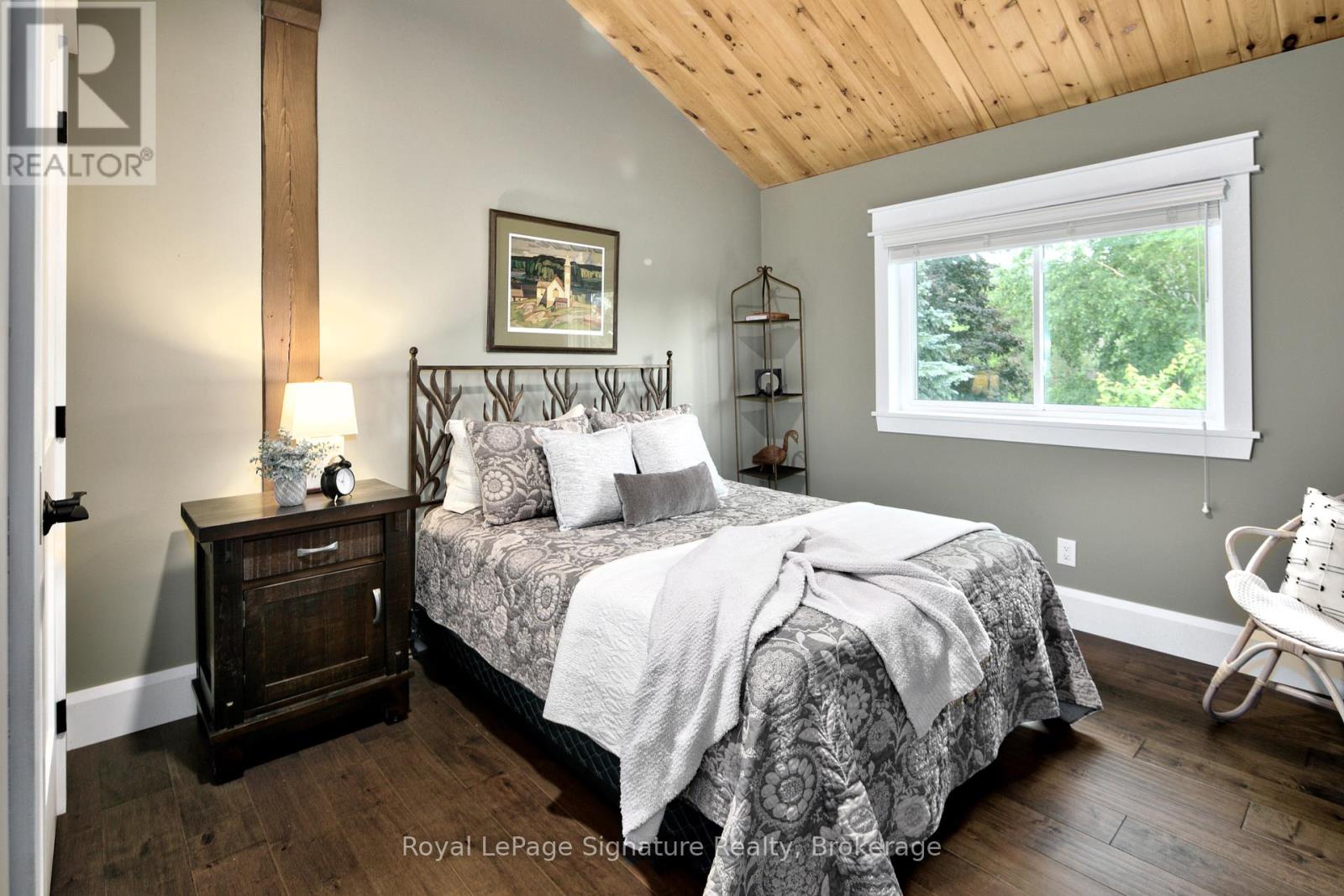 189 Brooker Boulevard, Blue Mountains, Ontario  L9Y 0L3 - Photo 19 - X12450091