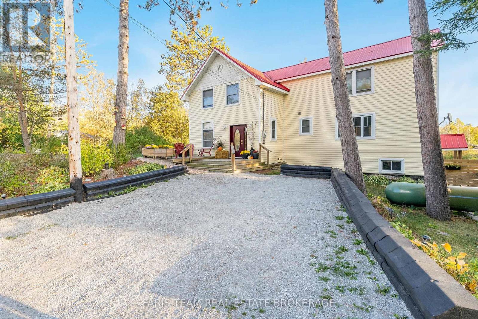 2917 Fairgrounds Road, Ramara, Ontario  L0K 2B0 - Photo 3 - S12449897