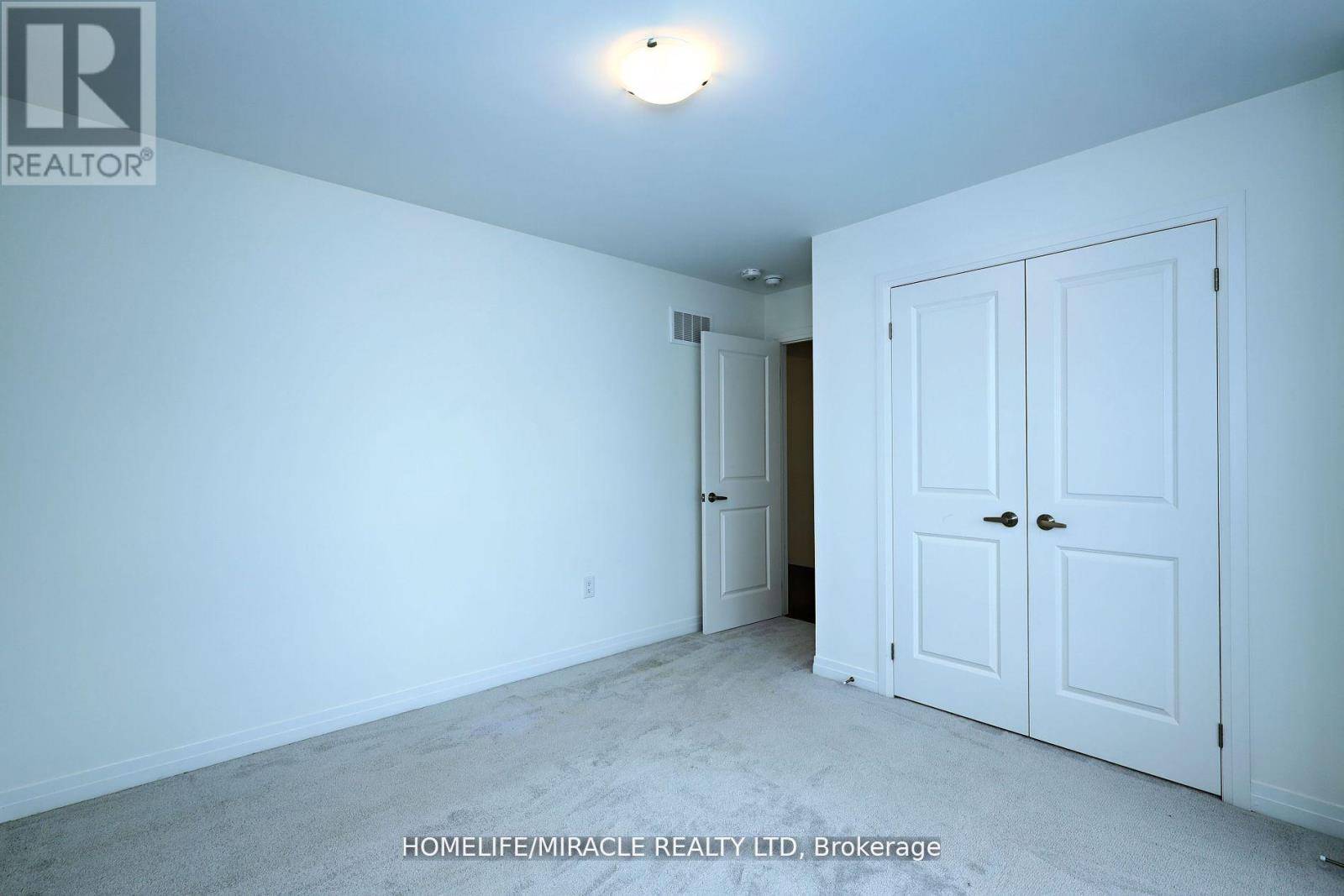 8 Copperhill Heights, Barrie, Ontario  L9S 2Z4 - Photo 32 - S12449944