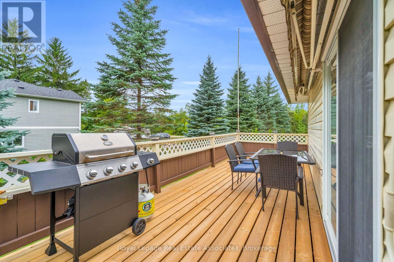 69 George Avenue, Wasaga Beach, Ontario  L9Z 2X9 - Photo 38 - S12449960
