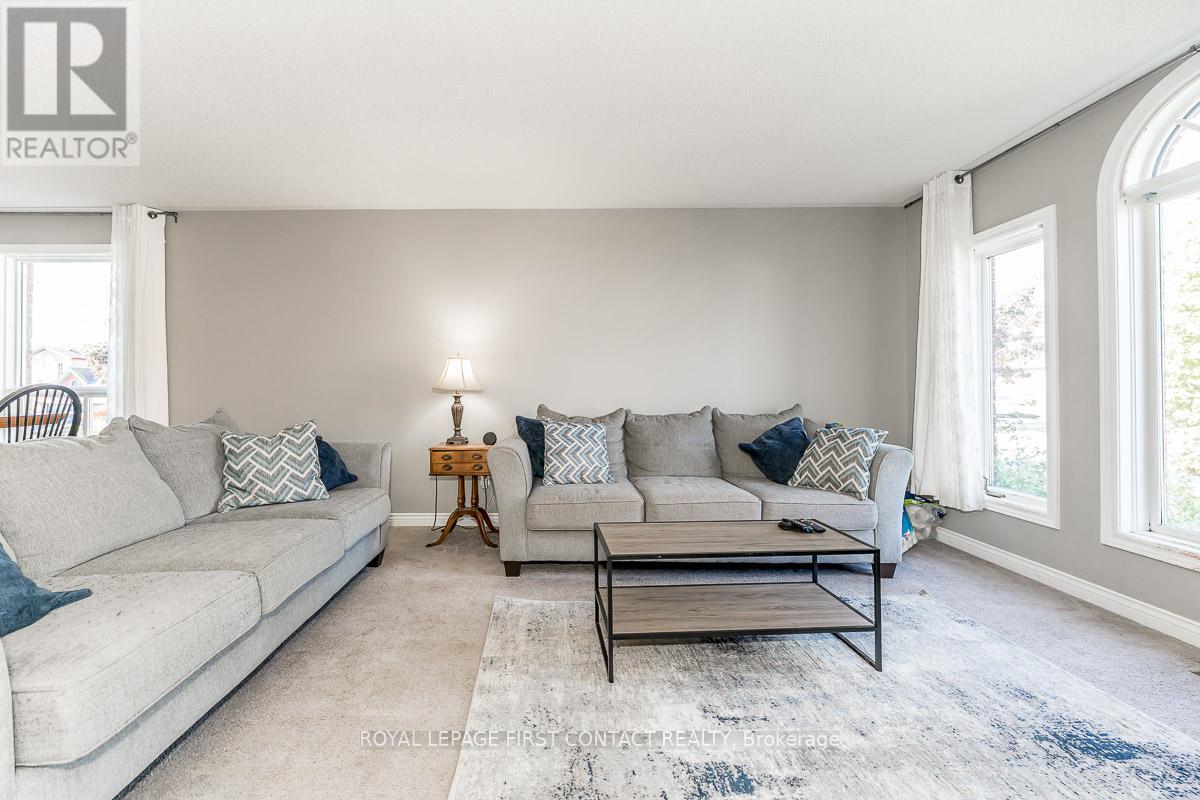 1 Lang Drive, Barrie, Ontario  L4N 7X9 - Photo 5 - S12449991