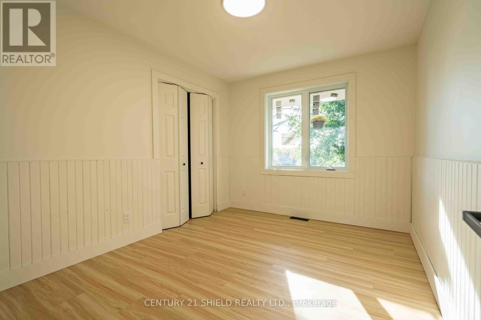 18785 Paragon Road, South Glengarry, Ontario  K6H 5R5 - Photo 12 - X12450052