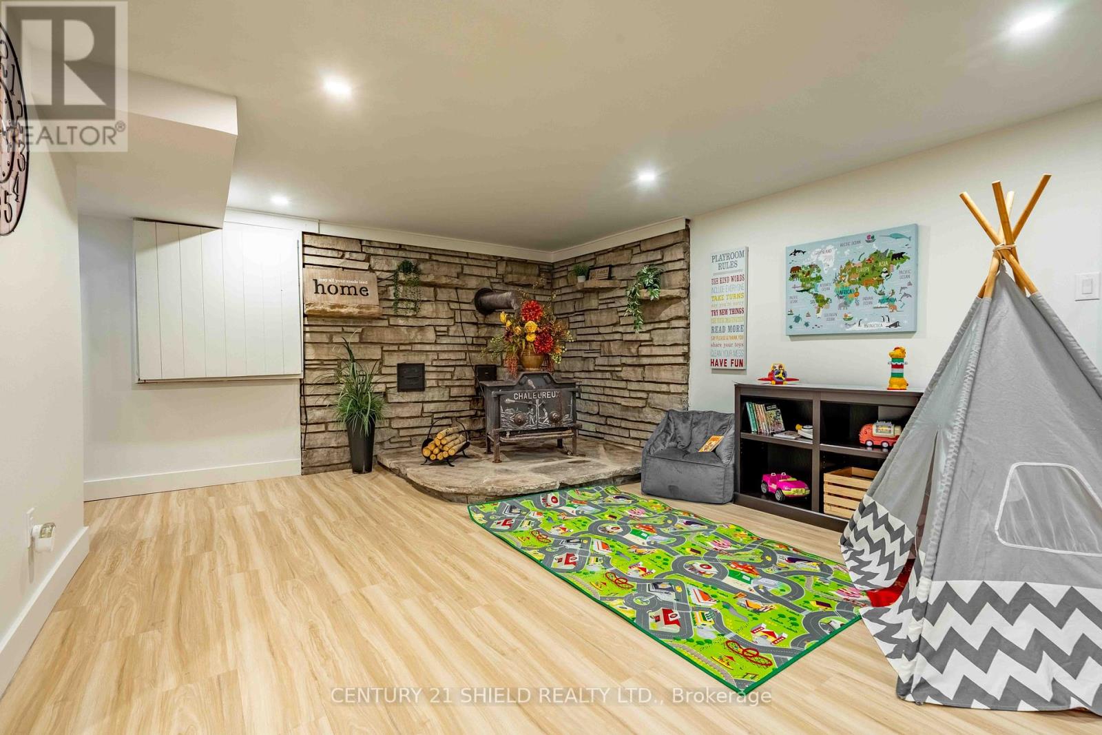 18785 Paragon Road, South Glengarry, Ontario  K6H 5R5 - Photo 15 - X12450052