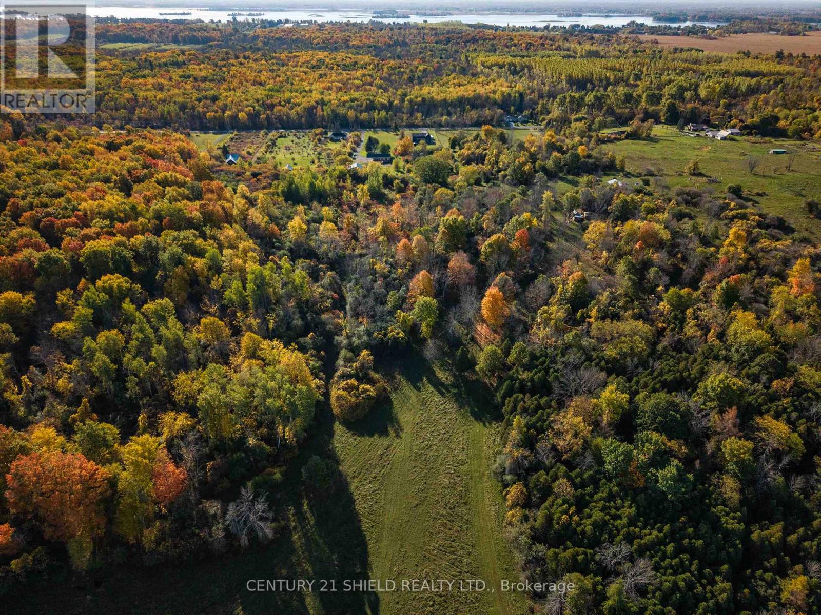 18785 Paragon Road, South Glengarry, Ontario  K6H 5R5 - Photo 26 - X12450052