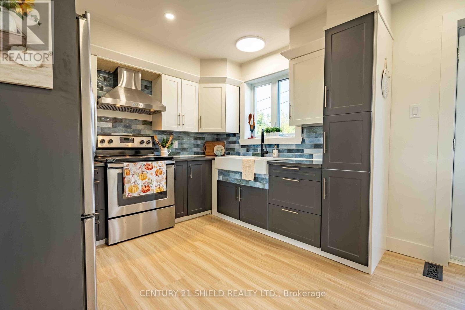 18785 Paragon Road, South Glengarry, Ontario  K6H 5R5 - Photo 6 - X12450052