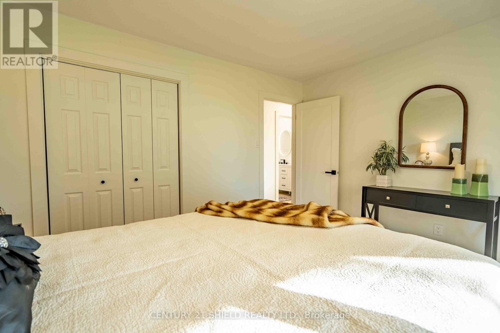 18785 Paragon Road, South Glengarry, Ontario  K6H 5R5 - Photo 7 - X12450052