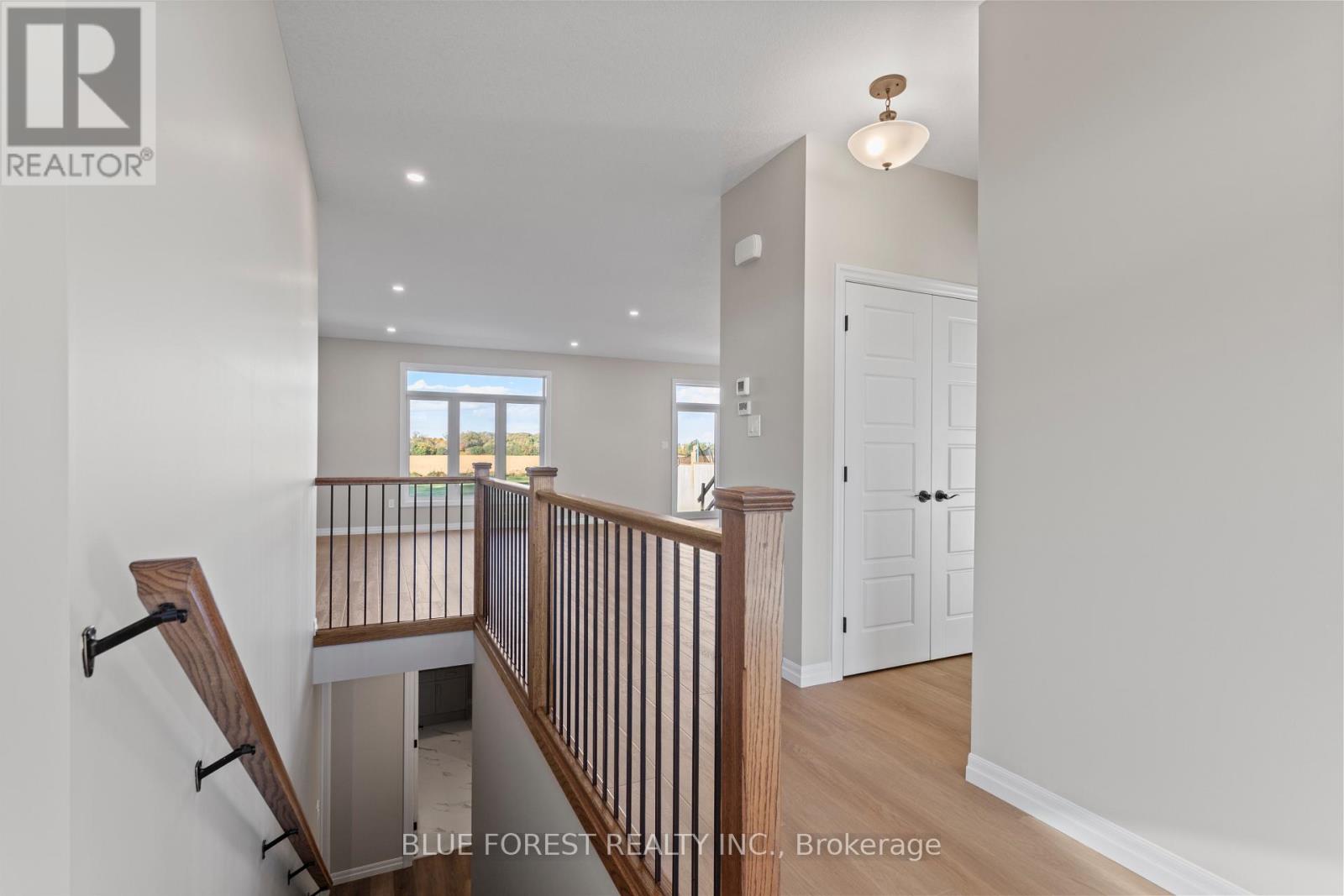 218 Snyders Avenue, Central Elgin, Ontario  N0L 1B0 - Photo 13 - X12440623