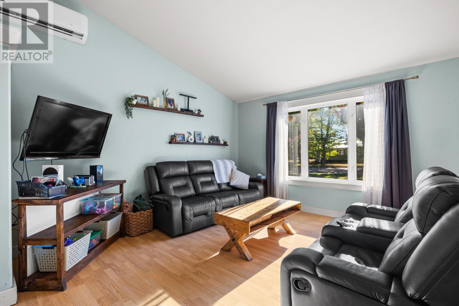 91 Lady Slipper Drive, Miscouche, Prince Edward Island  C0B 1T0 - Photo 11 - 202525353
