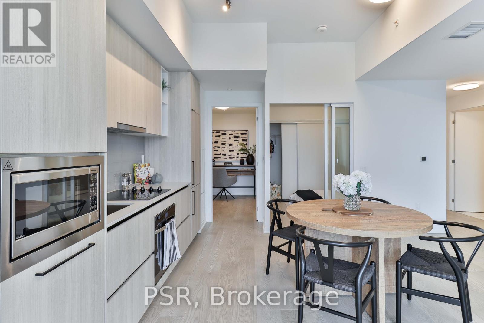 609 - 10 Graphophone Grove, Toronto, Ontario  M6H 2A6 - Photo 12 - W12449863