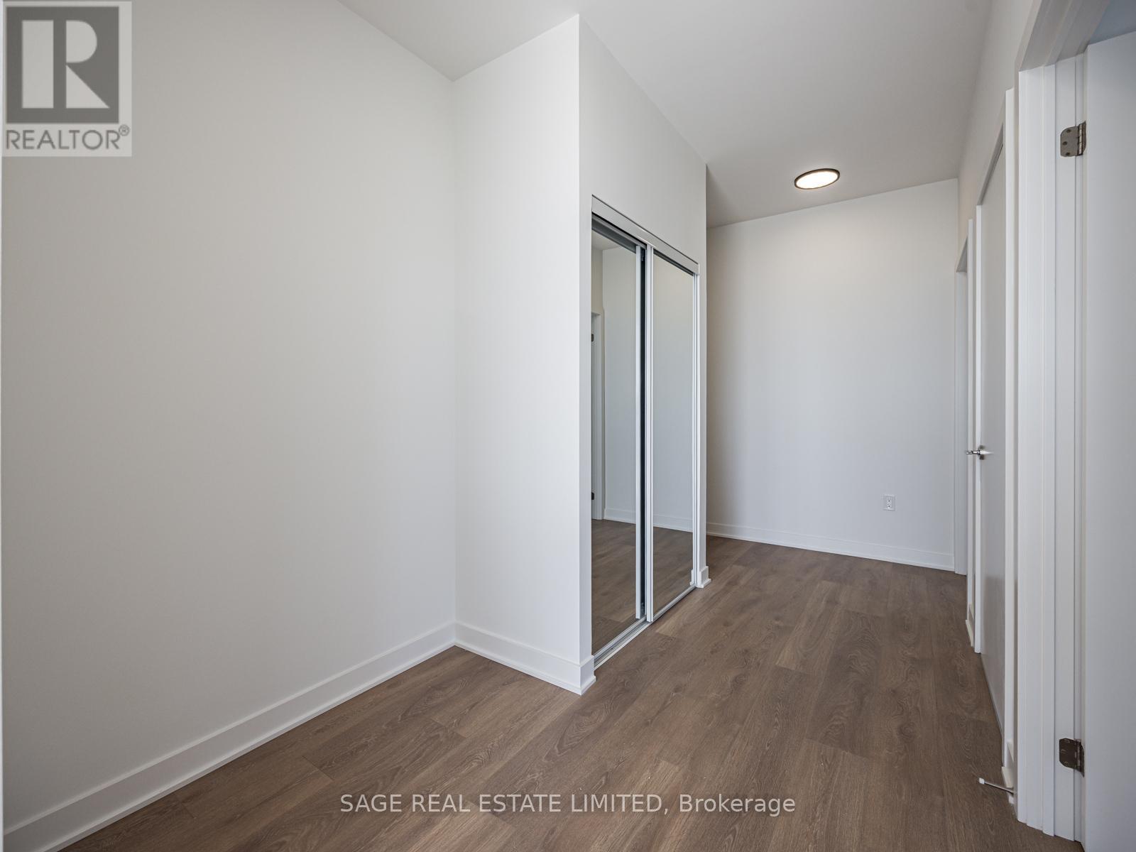 202 - 1037 The Queensway Avenue, Toronto, Ontario  M8Z 6C7 - Photo 10 - W12449866