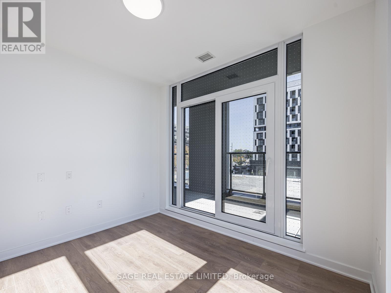 202 - 1037 The Queensway Avenue, Toronto, Ontario  M8Z 6C7 - Photo 8 - W12449866
