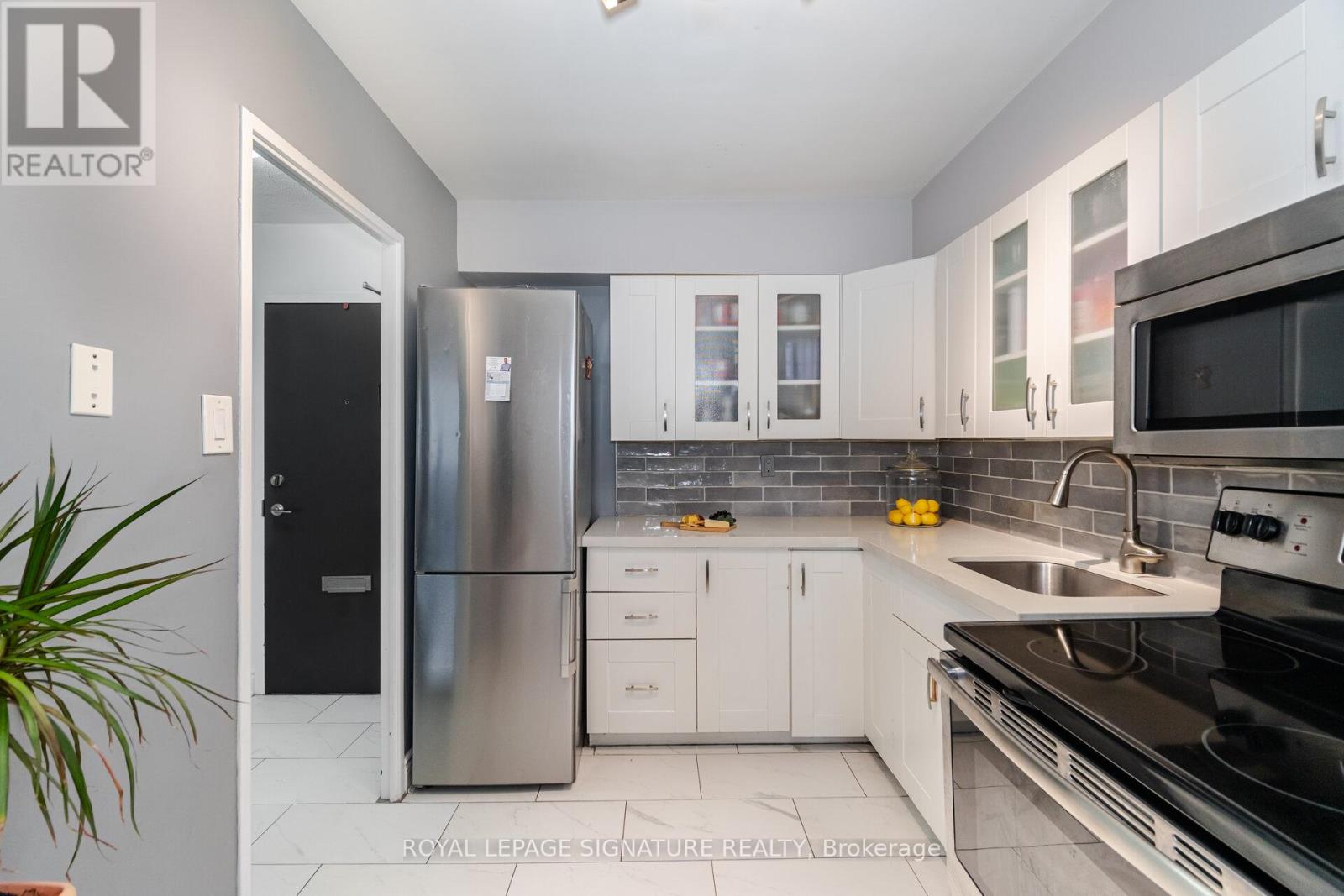 1212 - 451 The West Mall Drive, Toronto, Ontario  M9C 1G1 - Photo 3 - W12449890