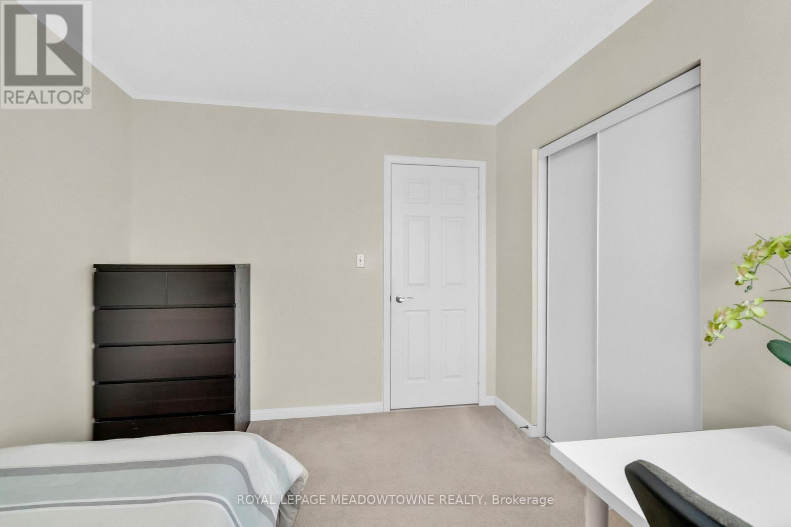 583 Caverhill Crescent, Milton, Ontario  L9T 5K5 - Photo 39 - W12449894